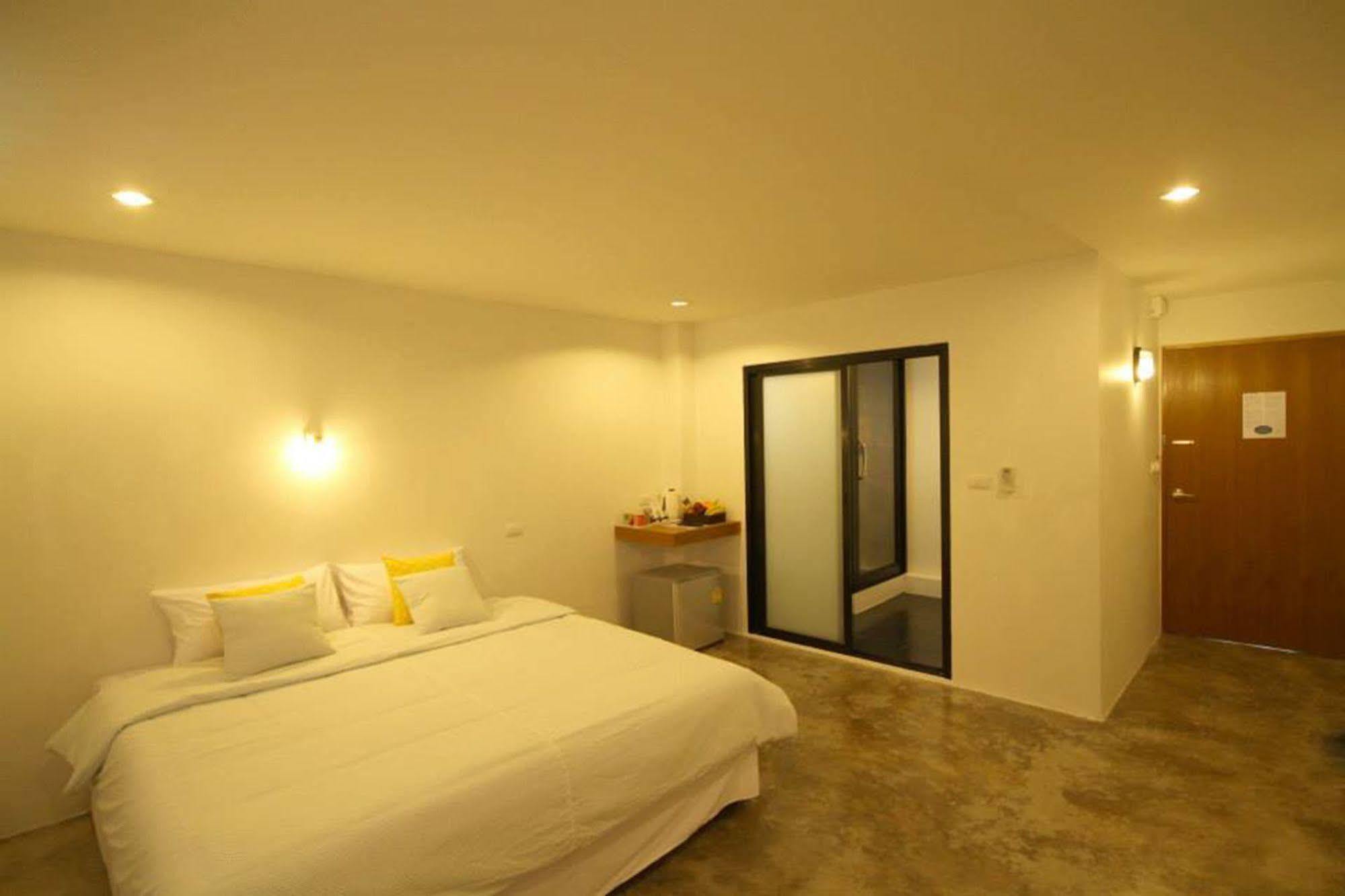 Mbed Phuket Hostel Luaran gambar